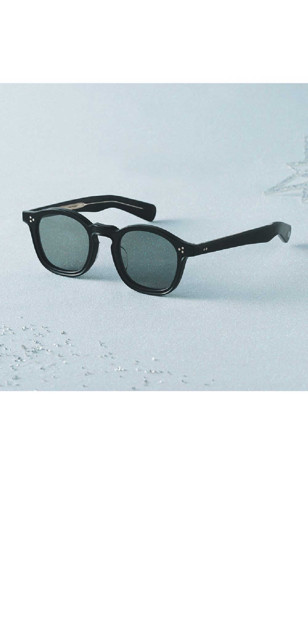SeeP EYEVAN  / 2F Goodman-Sun （PBK-GRY）  48,400円 50年代に作られた細めのフレンチウェリントンをベースに厚みを加えてデザインしたフロントに、ノー芯で作られたヴィンテージの独特な雰囲気を持つテンプルデザインを合わせたEYEVANの考えるネクストヴィンテージモデルです。やや大きめなウェリントンシェイプとフレンチらしさを合わせた掛けやすさと存在感を両立しています。
